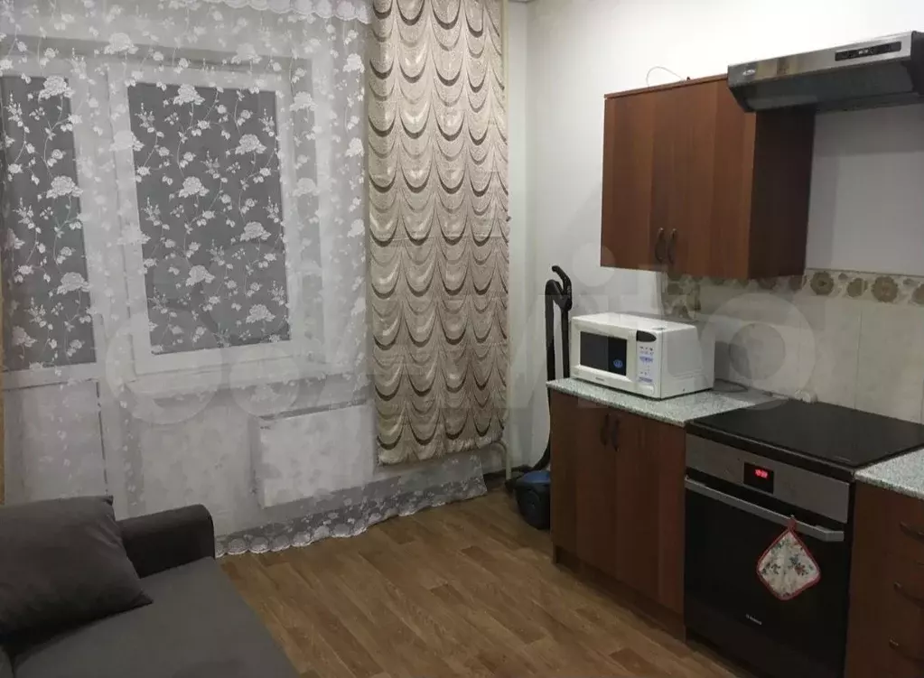 1-к. квартира, 40 м, 1/9 эт. - Фото 1