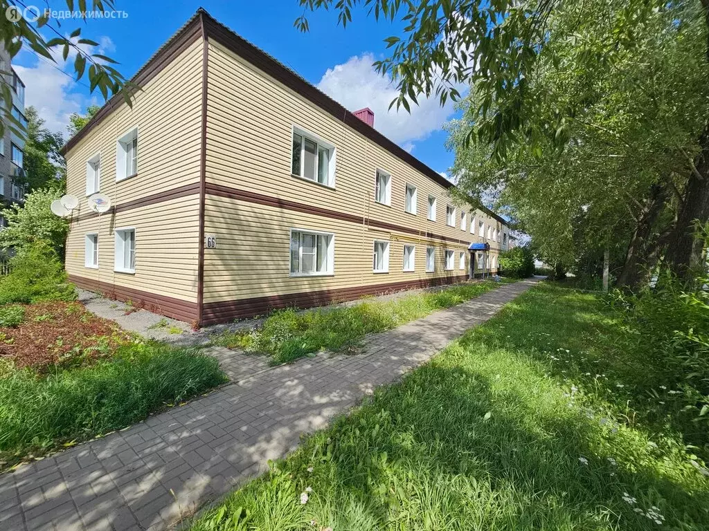 3-комнатная квартира: Калачинск, Вокзальная улица, 66 (60.8 м) - Фото 2