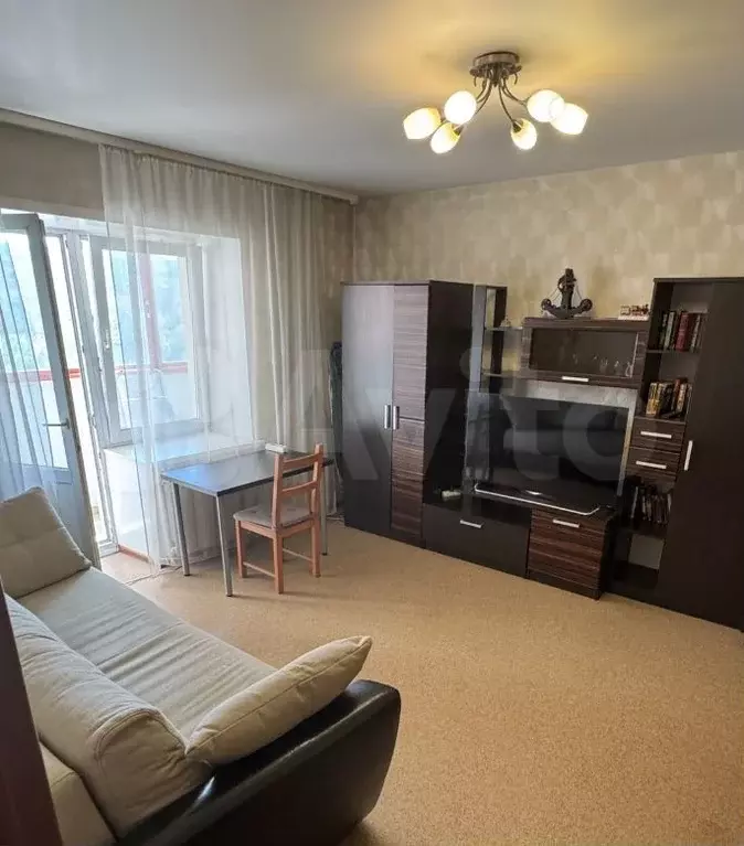 1-к. квартира, 38 м, 5/10 эт. - Фото 0