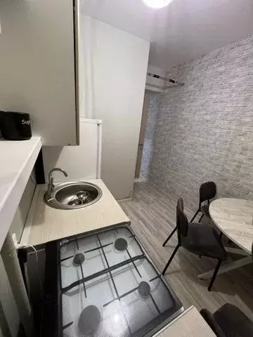 2-к кв. Пермский край, Пермь ул. Крисанова, 67 (44.0 м) - Фото 2