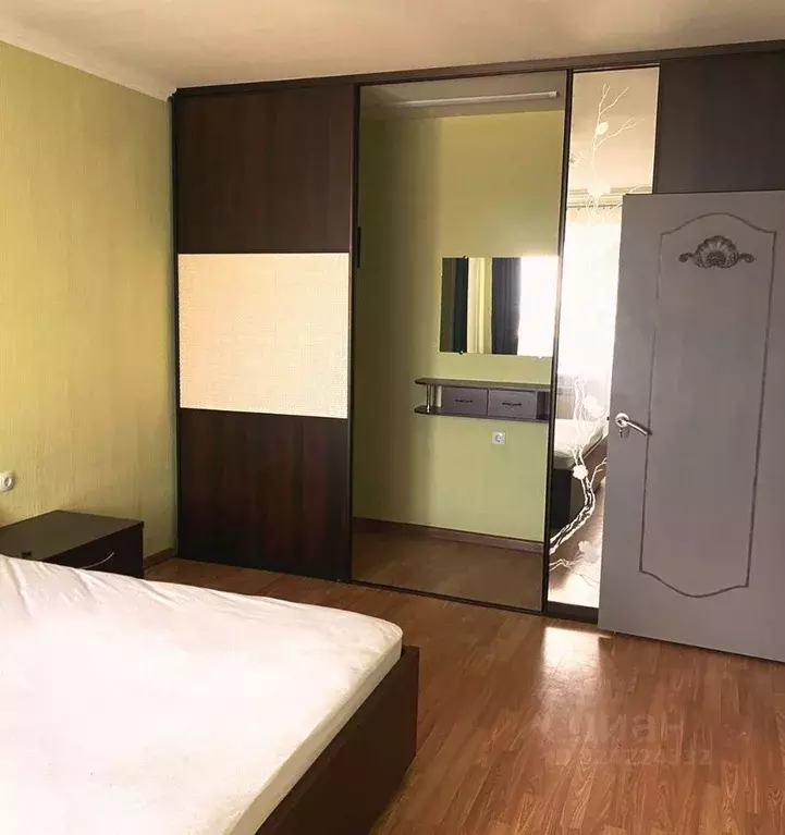 2-к кв. Волгоградская область, Волгоград ул. Карла Либкнехта, 21 (79.0 ... - Фото 2