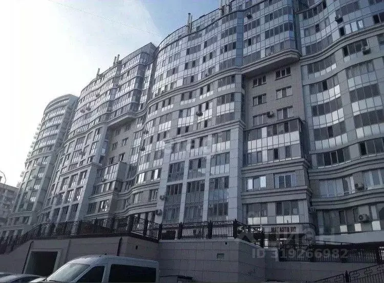 3-к кв. Белгородская область, Белгород Гостенская ул., 16 (80.0 м) - Фото 0
