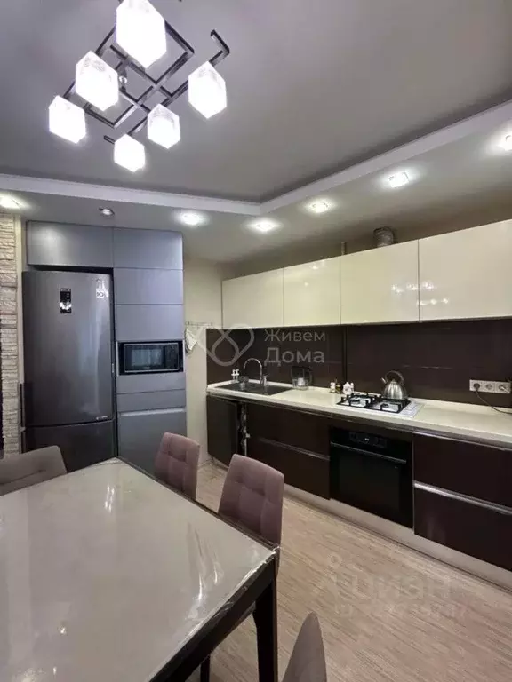 3-к кв. Волгоградская область, Волгоград ул. Маршала Василевского, 6 ... - Фото 1