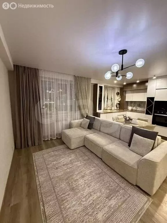 2-комнатная квартира: Бийск, улица Михаила Митрофанова, 2/3 (57.6 м) - Фото 2