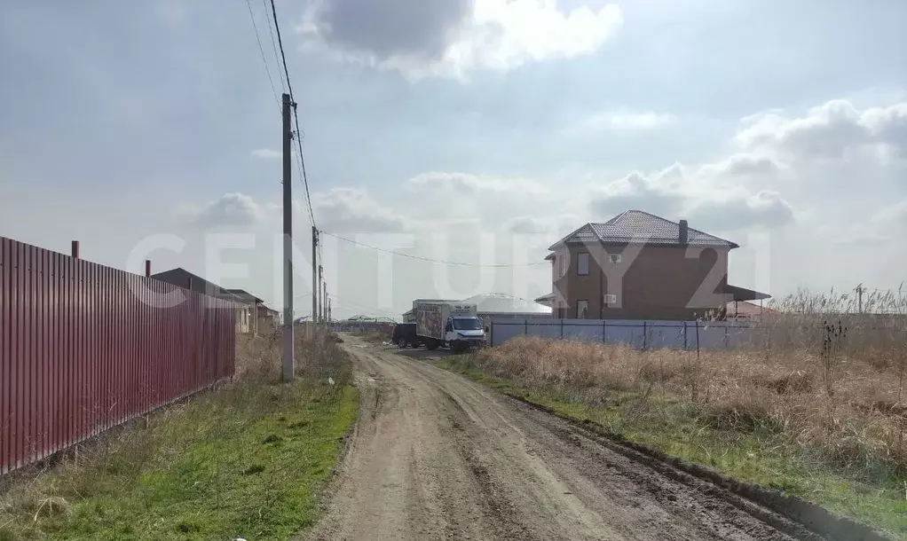 Участок в Адыгея, Тахтамукайский район, Старобжегокай аул Красная ул., ... - Фото 0