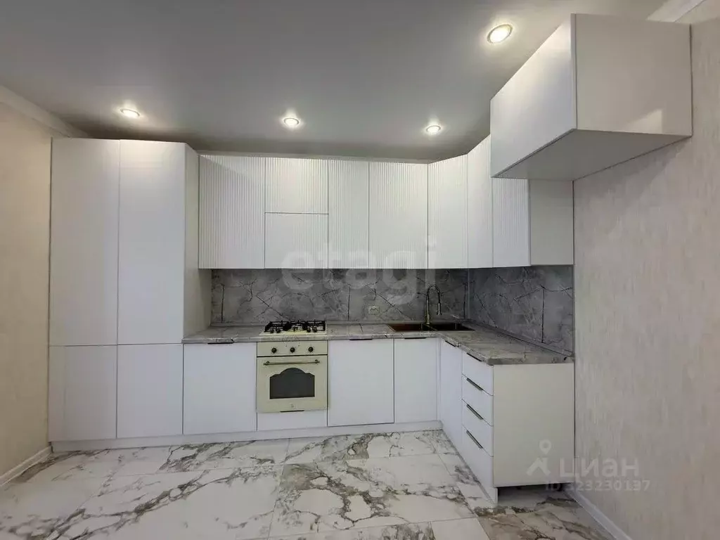 Дом в Ставропольский край, Михайловск Шпаковский район, Адмирал кп, ... - Фото 2