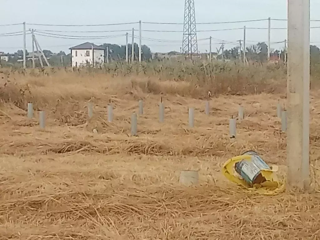 Участок в Краснодарский край, Темрюк ул. Угловая (7.5 сот.) - Фото 1