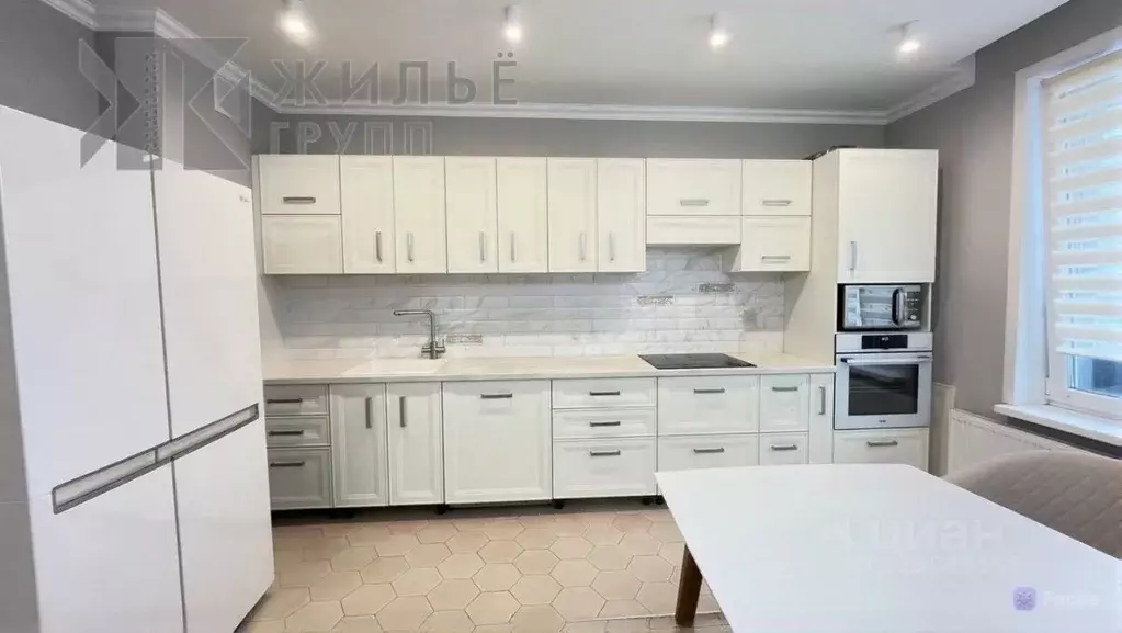 3-к кв. Татарстан, Казань ул. Аметьевская магистраль, 18к3 (95.8 м) - Фото 1