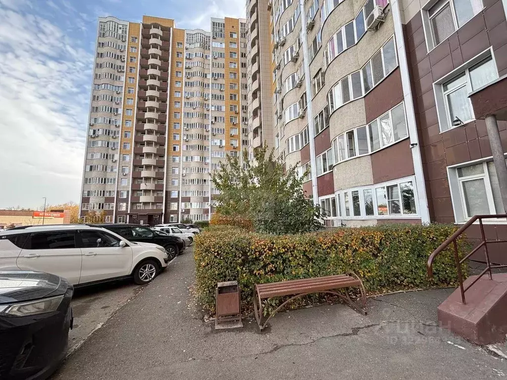 2-к кв. Оренбургская область, Оренбург просп. Гагарина, 21/8 (56.7 м) - Фото 1