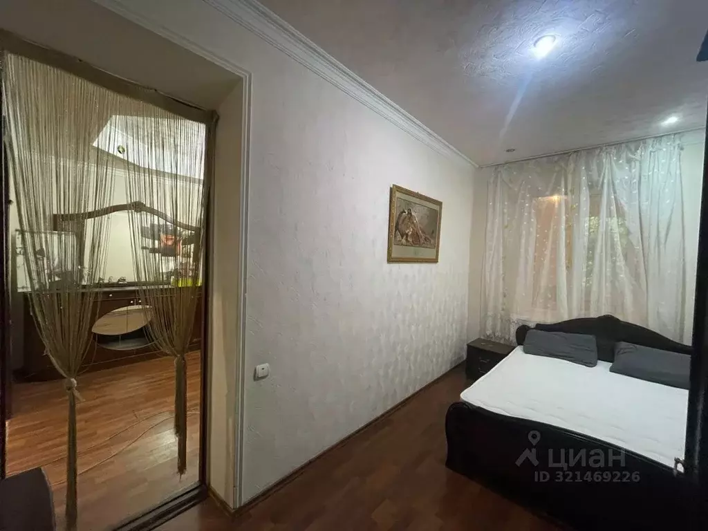 3-к кв. Кабардино-Балкария, Нальчик ул. Ю. Фучика (64.0 м) - Фото 1