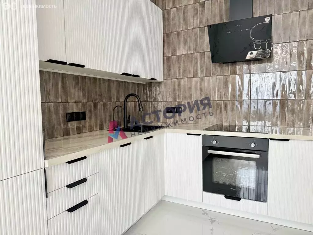 2-комнатная квартира: Тула, улица Академика Насоновой, 1Б (60 м) - Фото 1