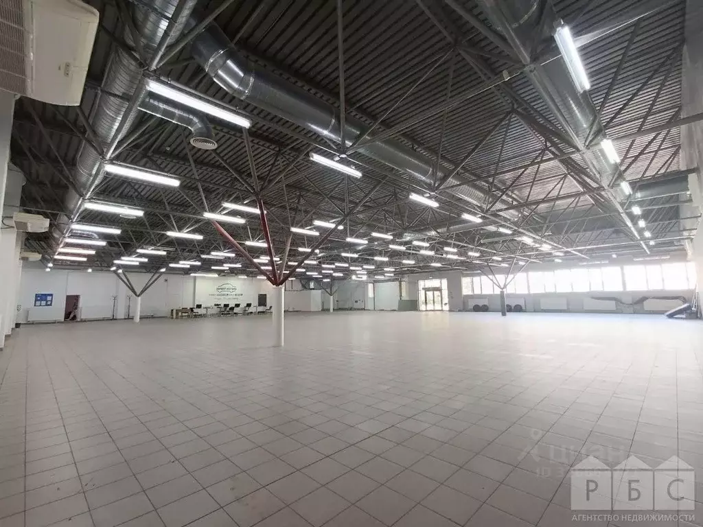 Помещение свободного назначения в Саратовская область, Саратов ул. ... - Фото 1