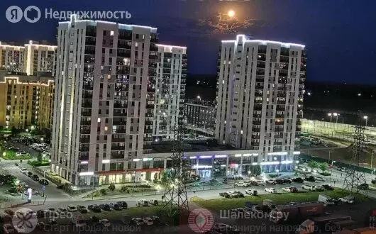 2-комнатная квартира: Тюмень, улица Монтажников, 61 (55.5 м) - Фото 2