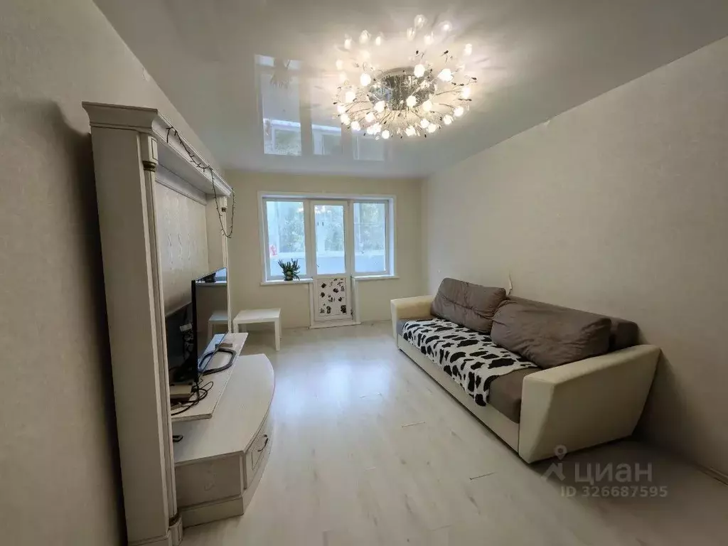 3-к кв. Коми, Сыктывкар Октябрьский просп., 144 (67.0 м) - Фото 1