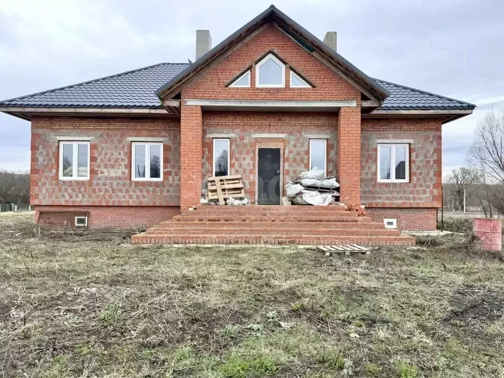 Дом в село Ключарёво, Центральная улица (200 м) - Фото 2