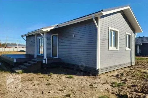 Дом в Новгородская область, Новгородский район, Ермолинское с/пос, д. ... - Фото 1