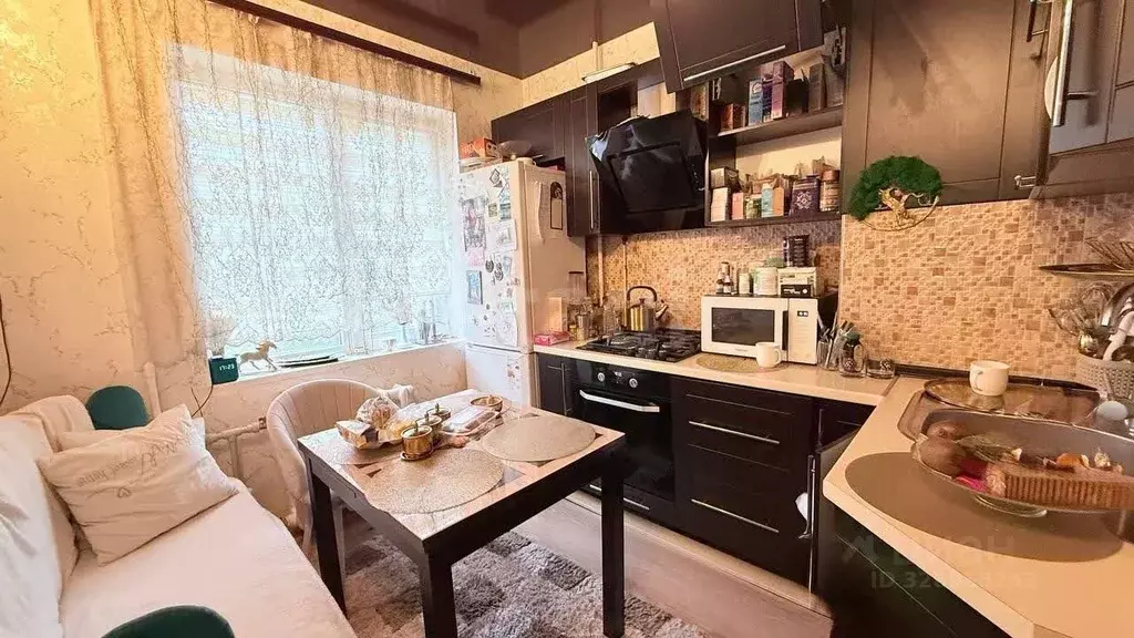 2-к кв. Крым, Симферополь ул. Марка Донского (49.2 м) - Фото 1