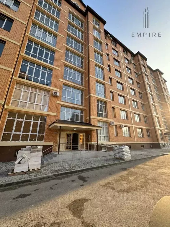 2-к кв. Чеченская республика, Грозный ул. Сайханова, 133к1 (79.7 м) - Фото 0