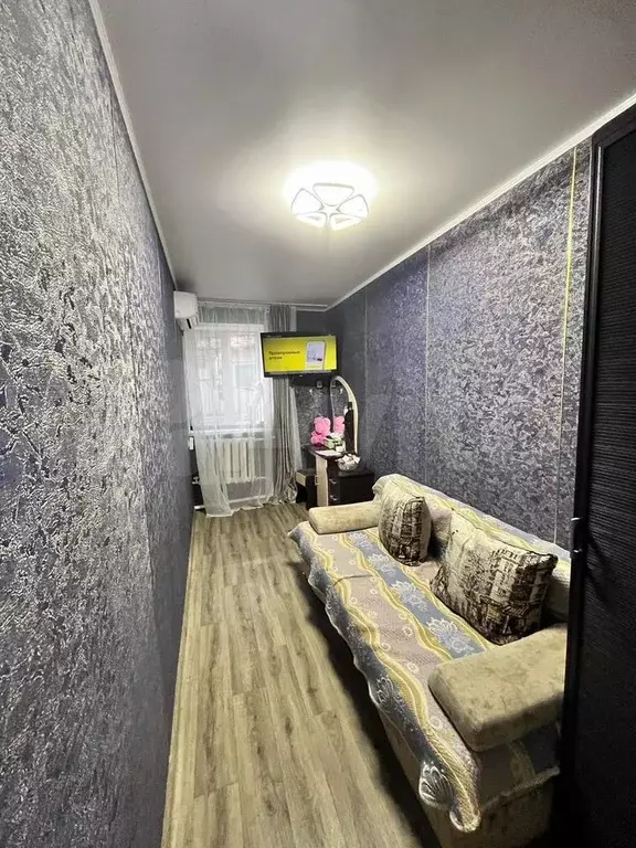 4-к. квартира, 55 м, 1/2 эт. - Фото 1