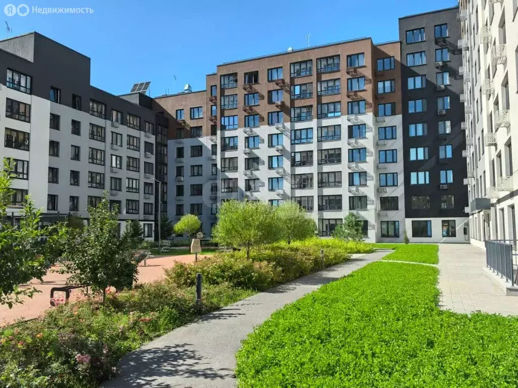 3-комнатная квартира: Тюмень, улица Анатолия Клиндюка, 3 (81.2 м) - Фото 1