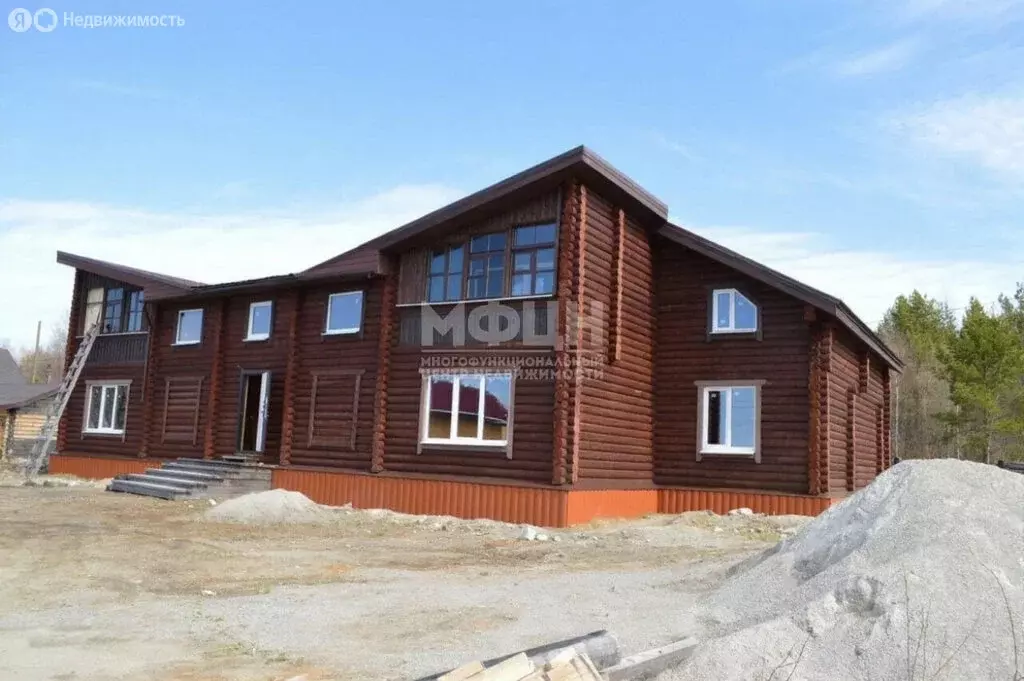 Дом в посёлок Пяльма, деревня Остричи (280 м) - Фото 1