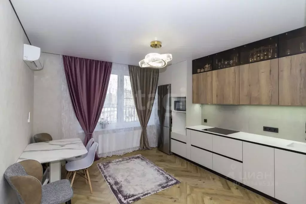 1-к кв. Тюменская область, Тюмень ул. Фармана Салманова, 3 (34.7 м) - Фото 1