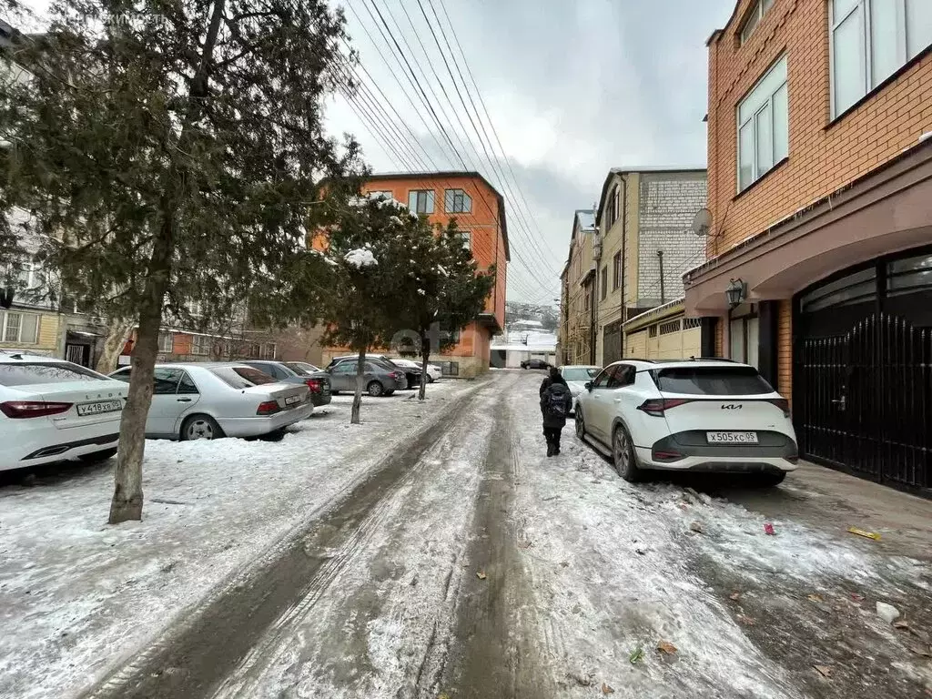 Дом в Махачкала, улица Мурсалова (195 м) - Фото 0