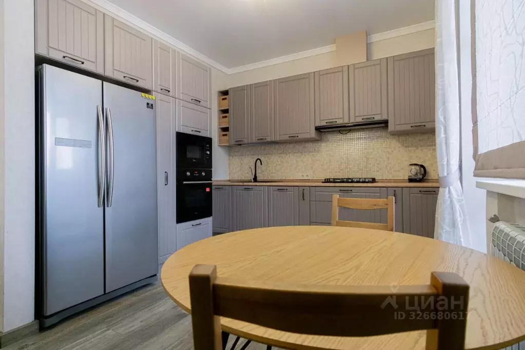 2-к кв. Курская область, Курск ул. Павлуновского, 3А (68.0 м) - Фото 1