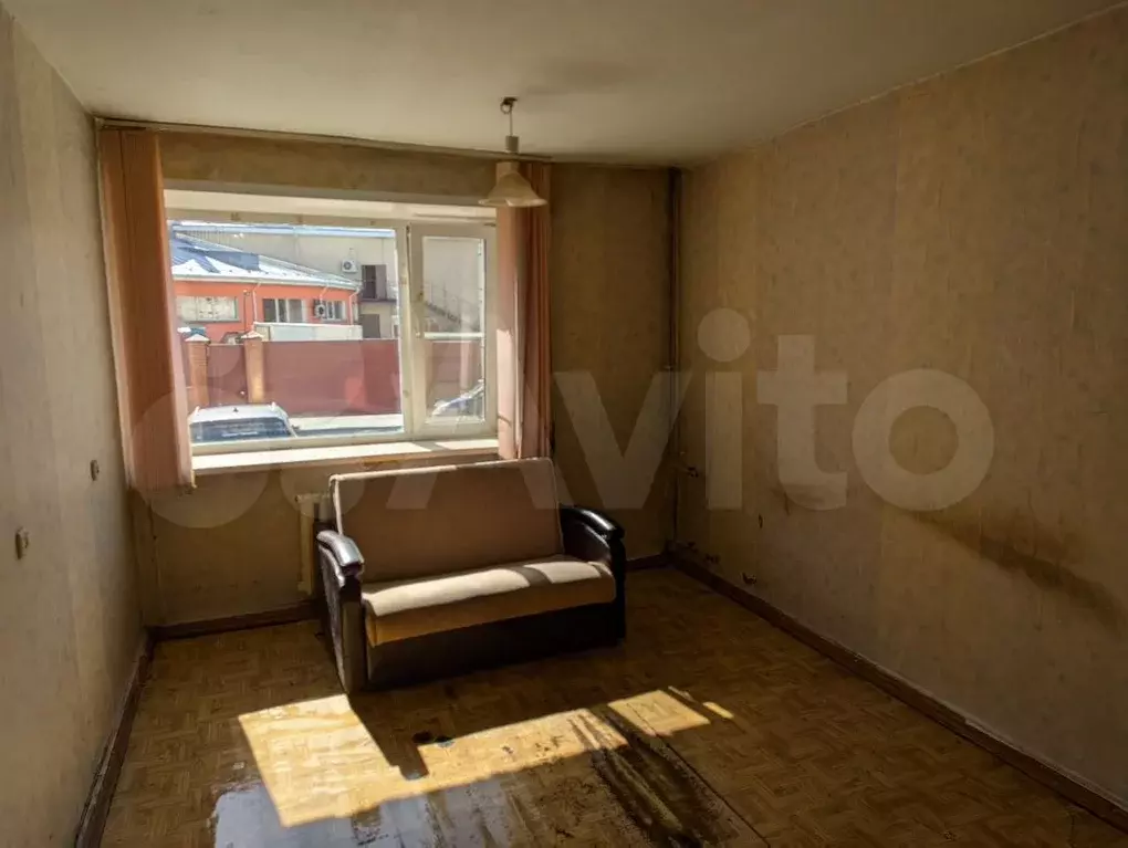 Комната 18 м в 1-к., 1/9 эт. - Фото 1