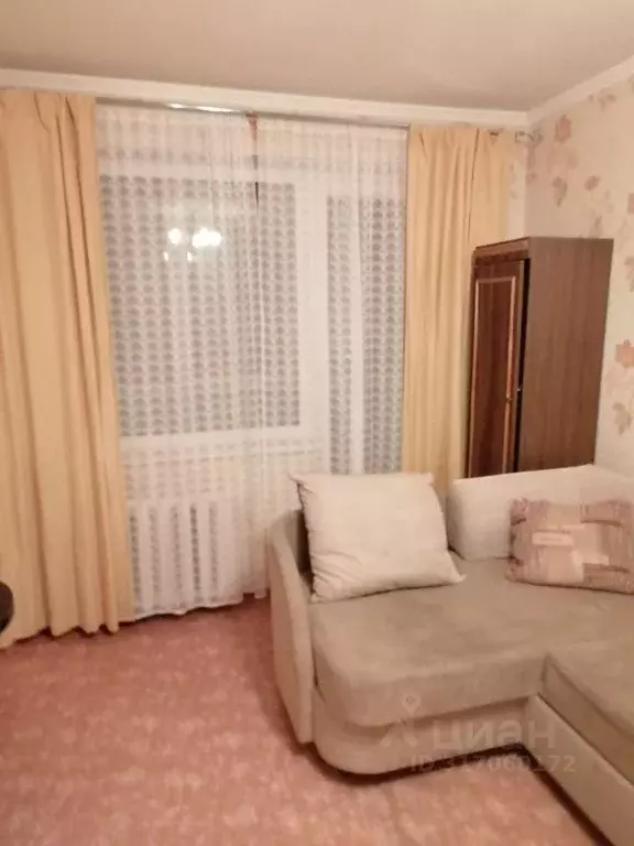 1-к кв. Ленинградская область, Гатчина ул. Рощинская, 15 (38.0 м) - Фото 0