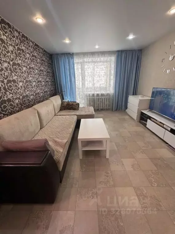 3-к кв. Татарстан, Зеленодольск ул. Жукова, 1 (64.0 м) - Фото 0