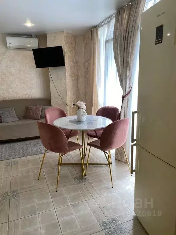Дом в Краснодарский край, Сочи Адлер жилрайон, ул. Энгельса, 8 (70 м) - Фото 1