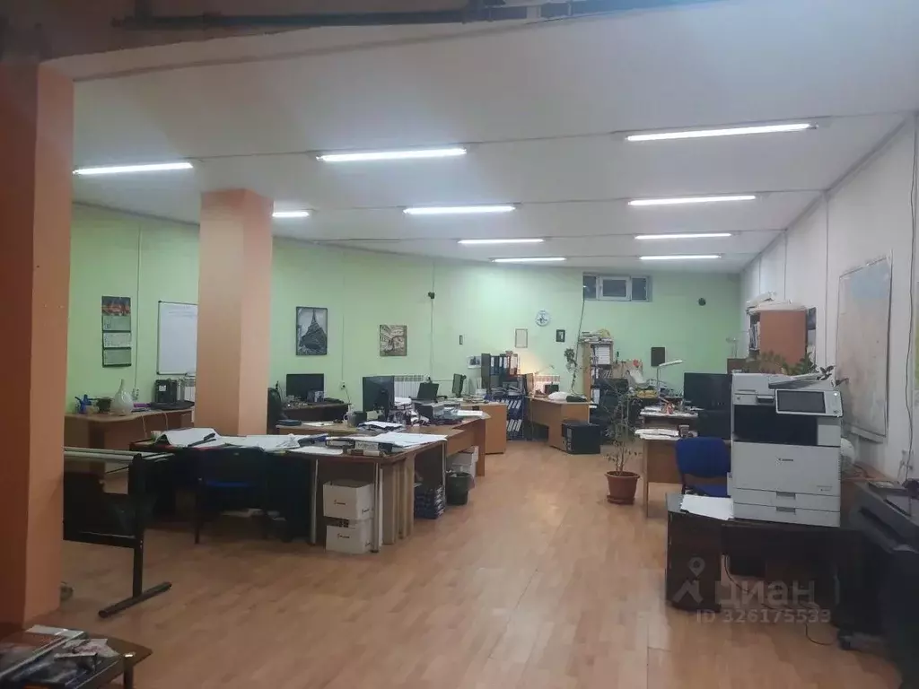 Офис в Саха (Якутия), Якутск ул. Ларионова, 10 (137 м) - Фото 1