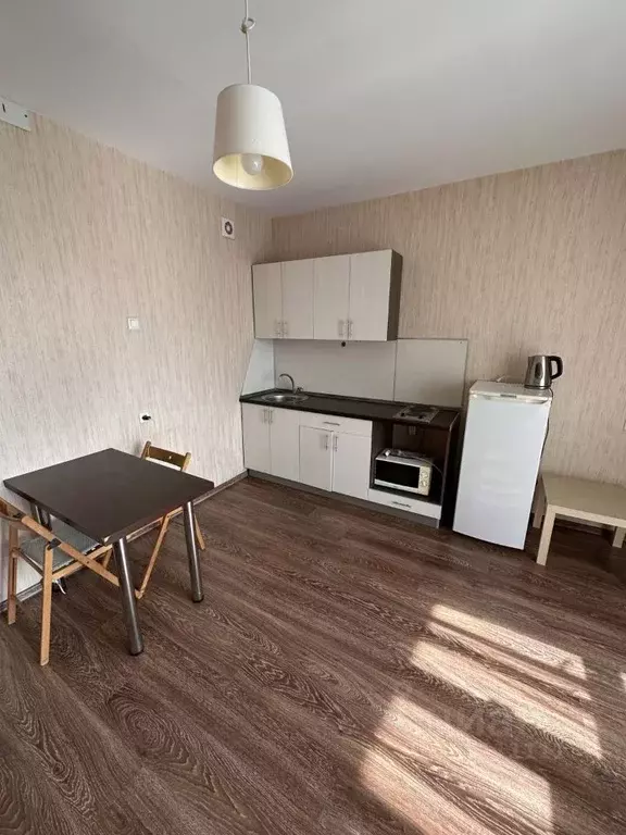 Студия Челябинская область, Челябинск ул. Братьев Кашириных, 119 (23.5 ... - Фото 1