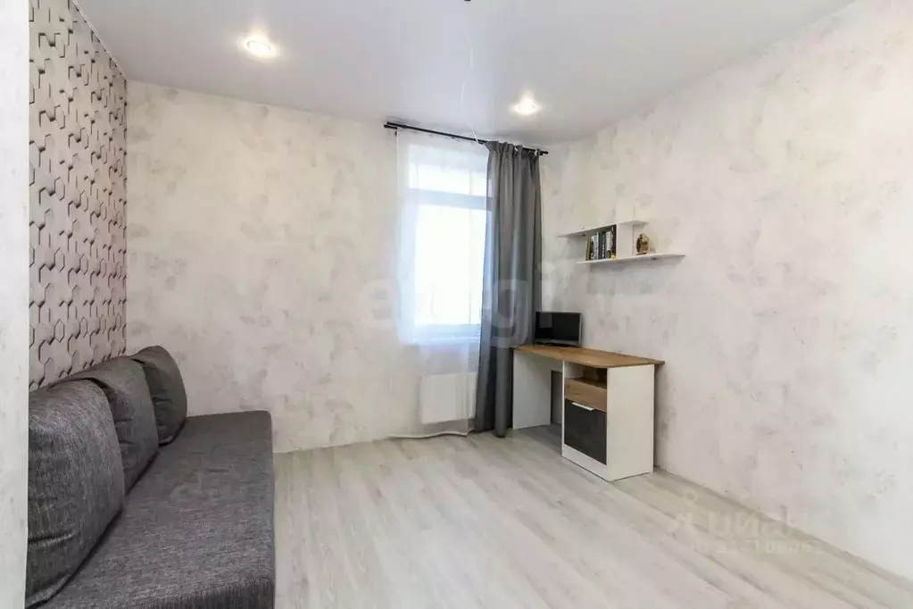 2-к кв. Тюменская область, Тюмень Харьковская ул., 74 (50.77 м) - Фото 0