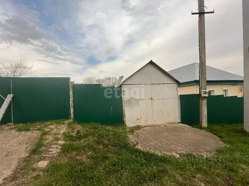 Дом в Башкортостан, Иглинский район, Акбердинский сельсовет, д. ... - Фото 0