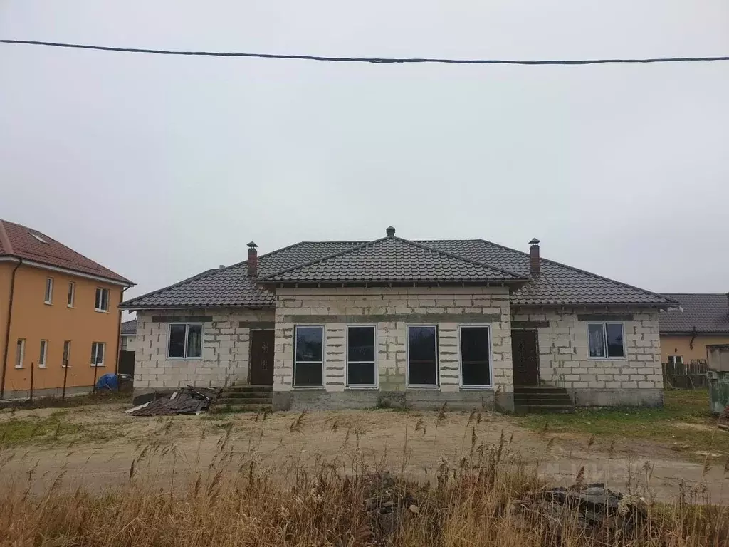 Дом в Калининградская область, Гурьевский муниципальный округ, пос. ... - Фото 1