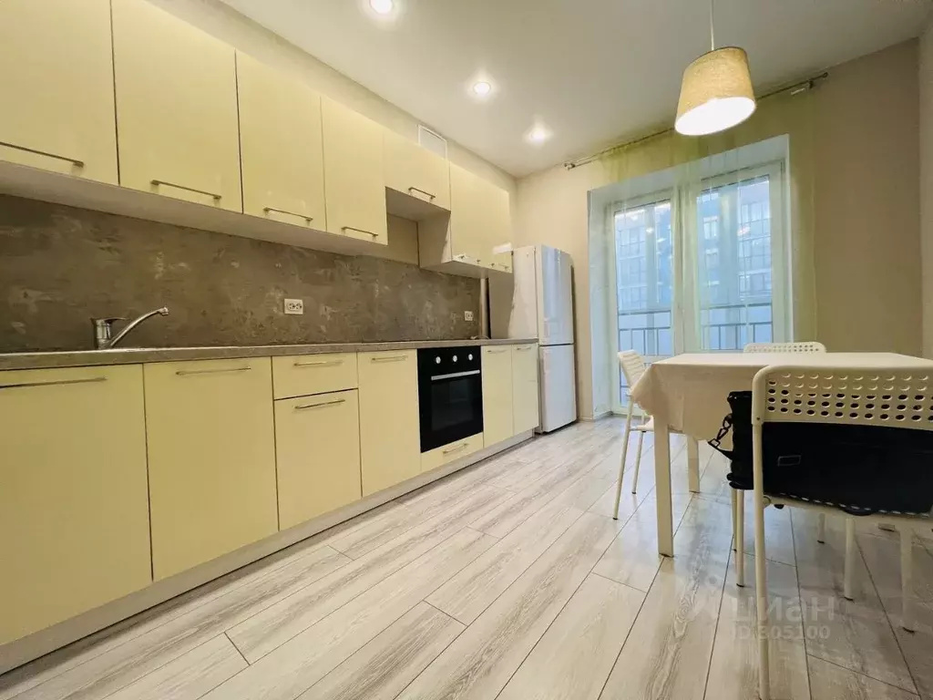 2-к кв. Татарстан, Казань ул. Разведчика Ахмерова, 5 (65.0 м) - Фото 1