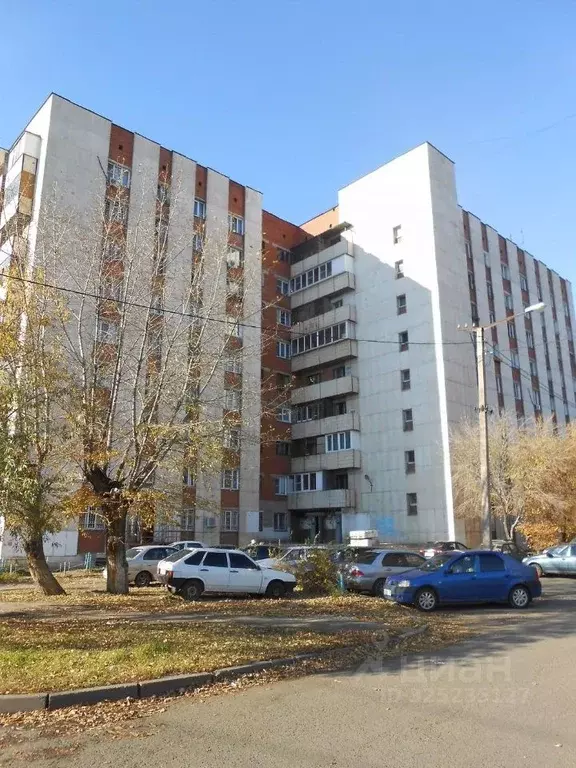 Комната Челябинская область, Челябинск ул. Труда, 28 (11.7 м) - Фото 1