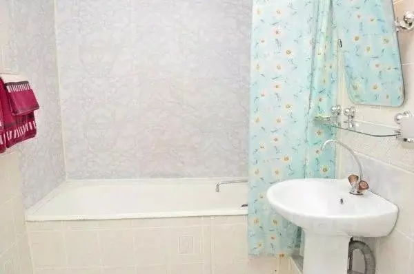 Комната Хабаровский край, Комсомольск-на-Амуре ул. Кирова, 25 (30.0 м) - Фото 2