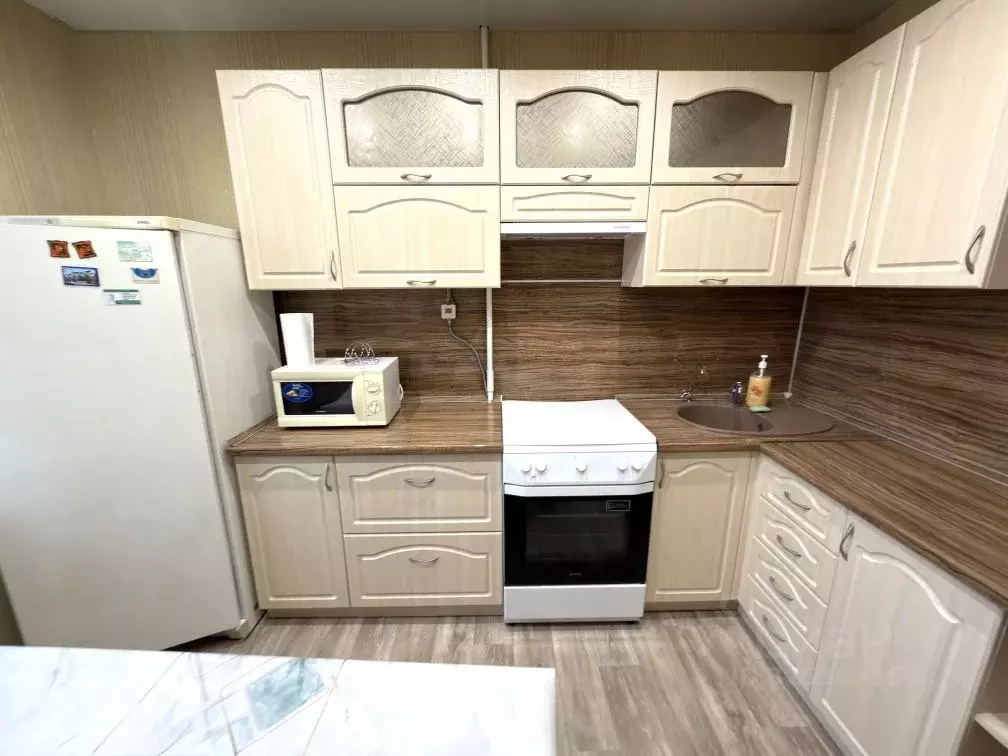 2-к кв. Волгоградская область, Волгоград ул. Елисеева, 15Б (50.5 м) - Фото 2