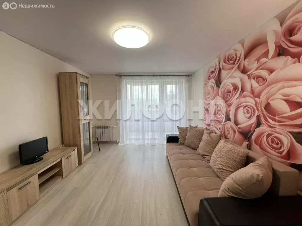 3-комнатная квартира: Брянск, улица Фрунзе, 84 (59.5 м) - Фото 1