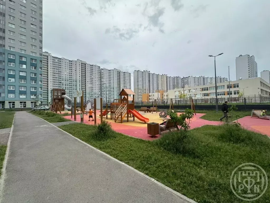 1-к кв. Санкт-Петербург ул. Пахомовская, 22 (33.0 м) - Фото 1