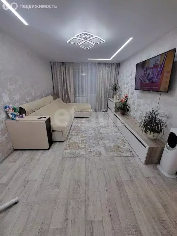 3-комнатная квартира: Очёр, Полевая улица, 52 (63.6 м) - Фото 1