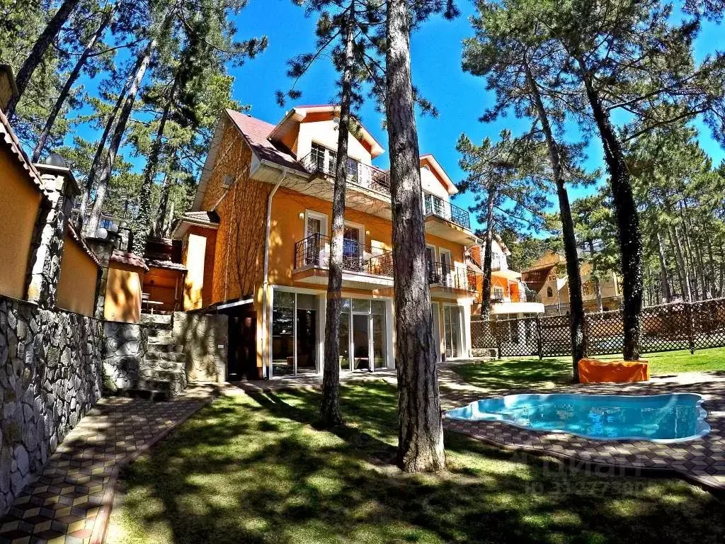 Дом в Крым, Ялта муниципальный округ, Советское пгт 5 (250 м) - Фото 1