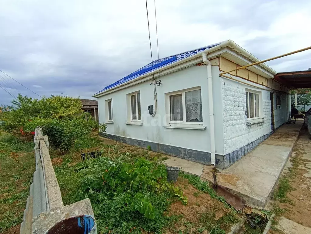 Дом в Крым, Сакский район, с. Митяево ул. Новая (69 м) - Фото 1