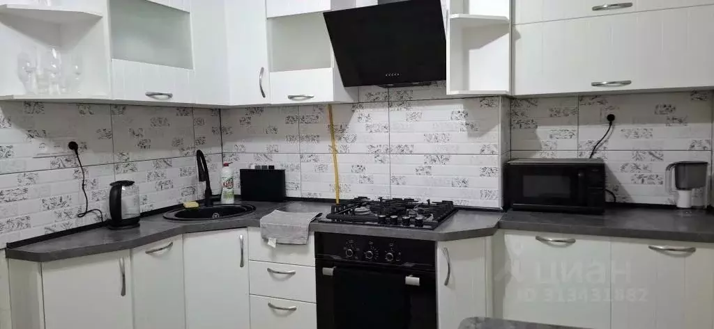 1-к кв. Самарская область, Чапаевск Запорожская ул., 37 (41.0 м) - Фото 0