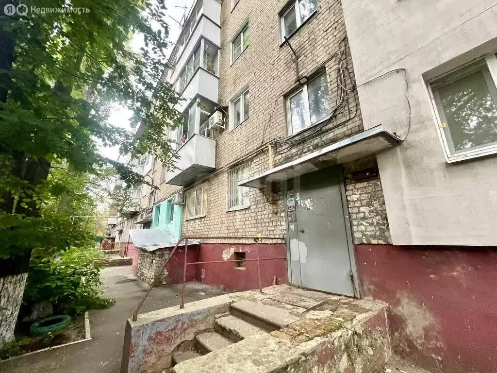 1-комнатная квартира: Саратов, улица имени В.И. Загороднева, 5 (32 м) - Фото 1