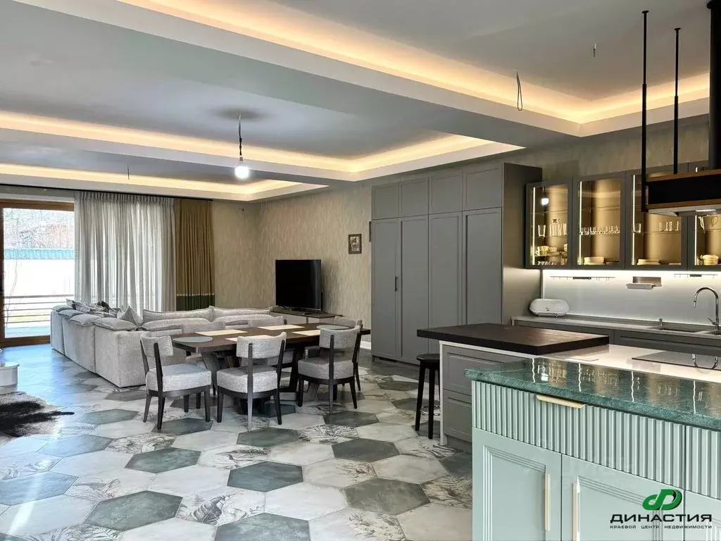 Дом в Ставропольский край, Ставрополь ул. 8 Марта, 27 (388 м) - Фото 2