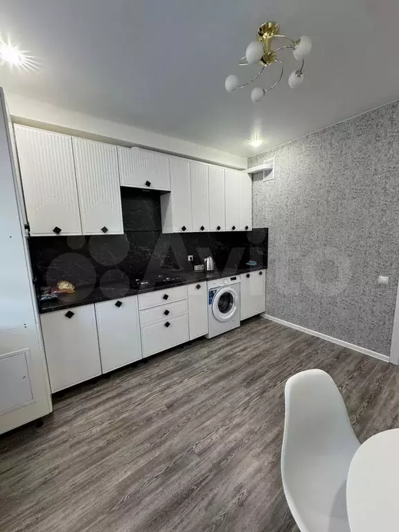 2-к. квартира, 60 м, 8/15 эт. - Фото 1
